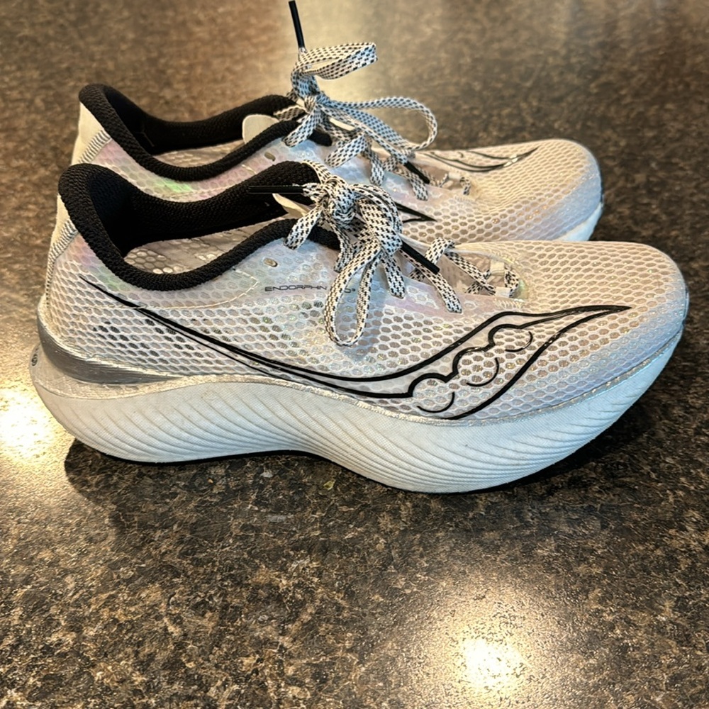 Saucony Endorphin Speed Roll